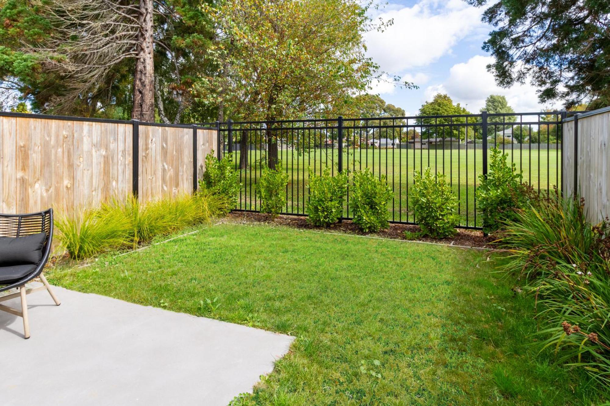 Appartamento Escape At The Park: 1 Bed 1 Bath W/Carpark Christchurch Esterno foto